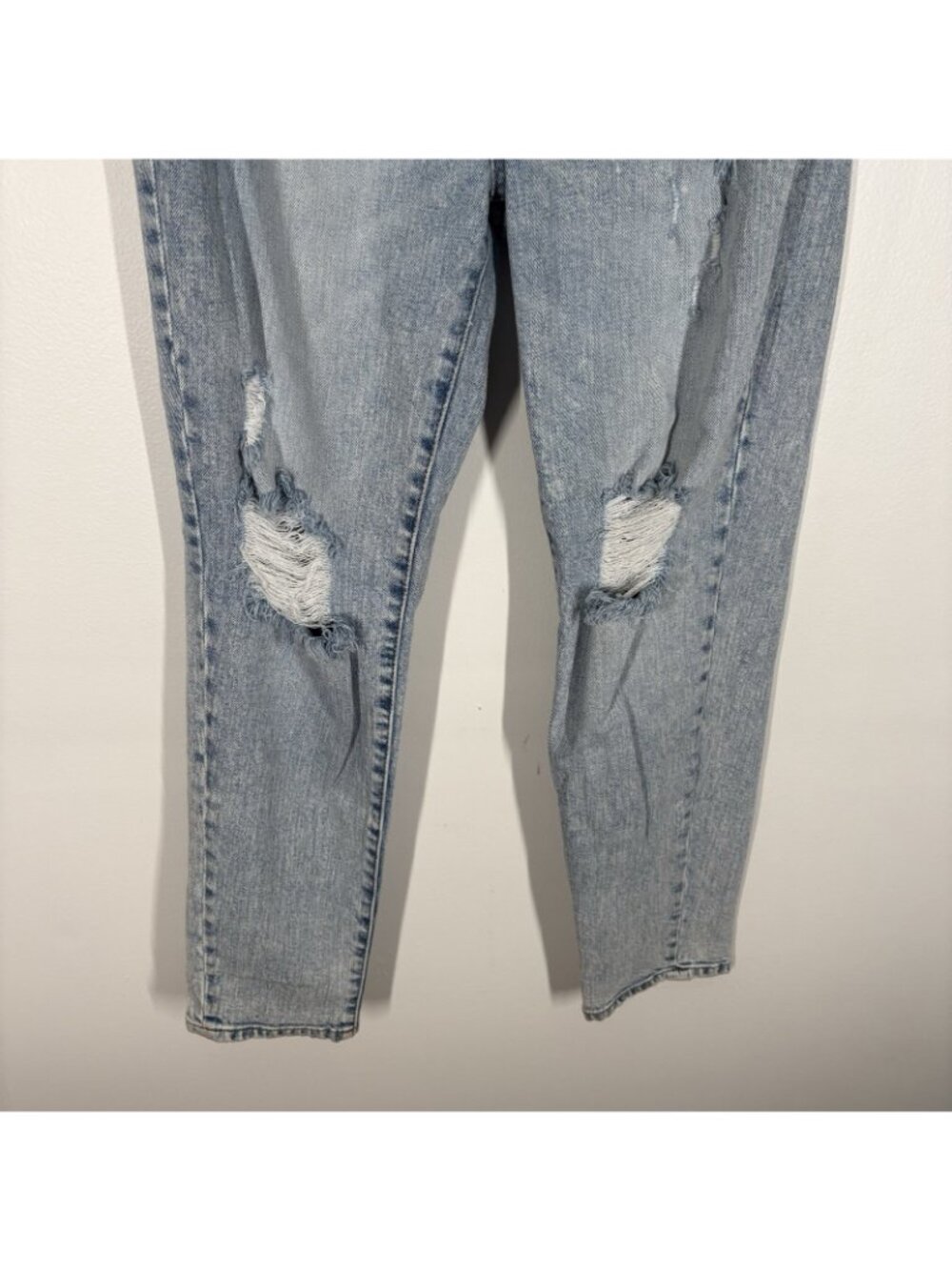 KanCan Signature 26 Light Wash Denim Distressed Ultra High Rise Baggy Fit Jeans - Picture 5 of 12